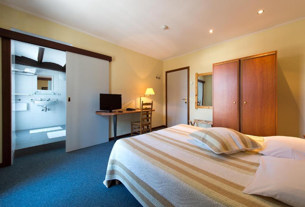 Auberge Le XIX Eme Thulin Kamer foto